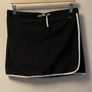 Athleta White and Black Skort